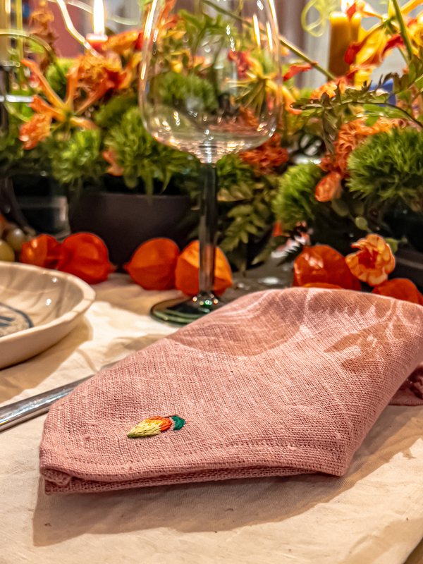 Foto av verket "At the table"