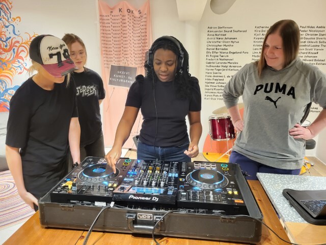 2024.DIG.YOU.QKX.NextGenDJ11 (Small).jpg