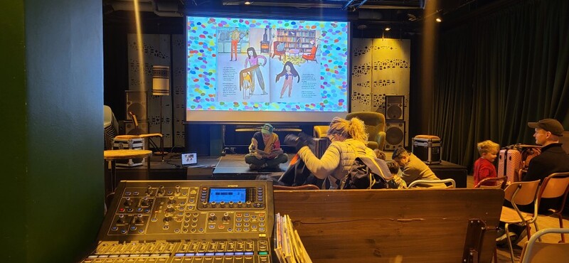 Skeiv Lesestund - Mieko danser