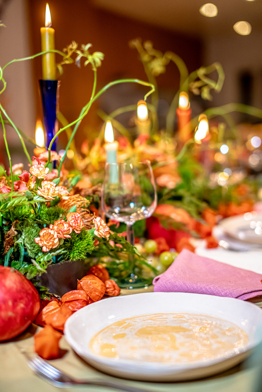 Foto av verket "At the table"