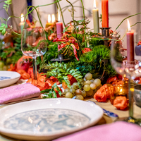 Foto av verket "At the table"