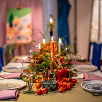 Foto av verket "At the table"